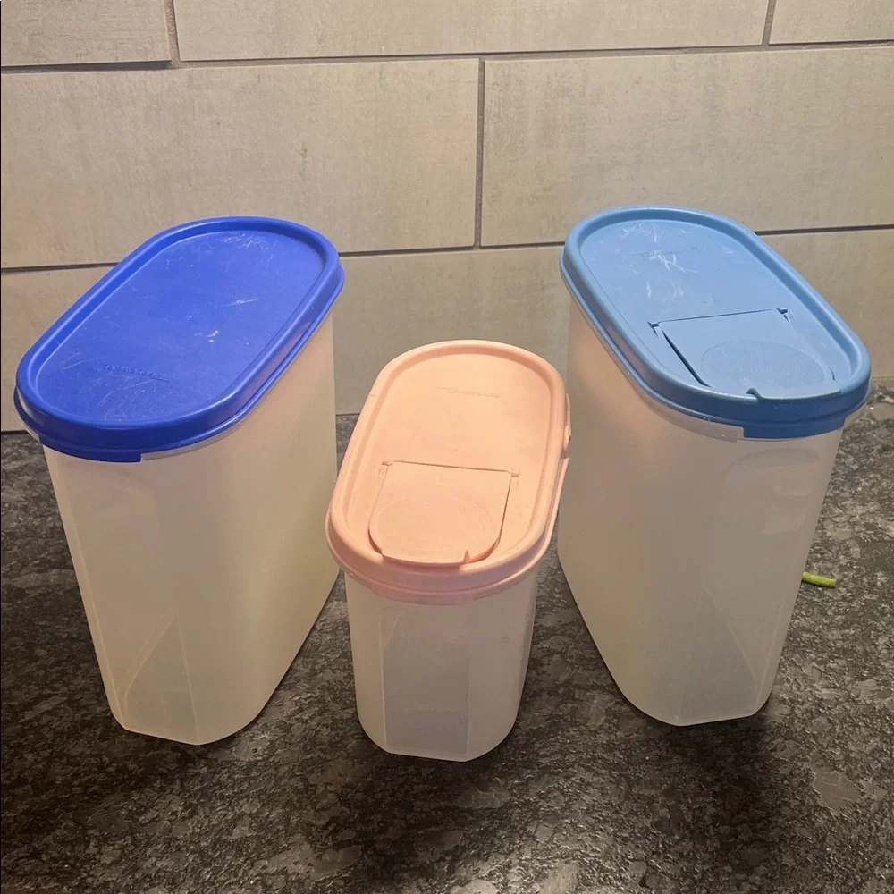 Tupperware Set of 3 Modular mates with Blue and Pink Lids. Dry goods. Stackable